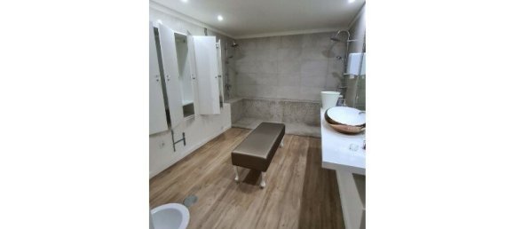 505m² Building in Porto, Portugal No. 142167 8