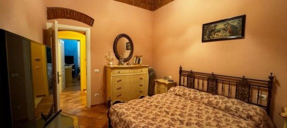6 rooms House in Viareggio, Italy No. 214305 4