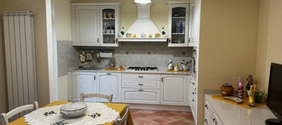 6 rooms House in Viareggio, Italy No. 214305 2