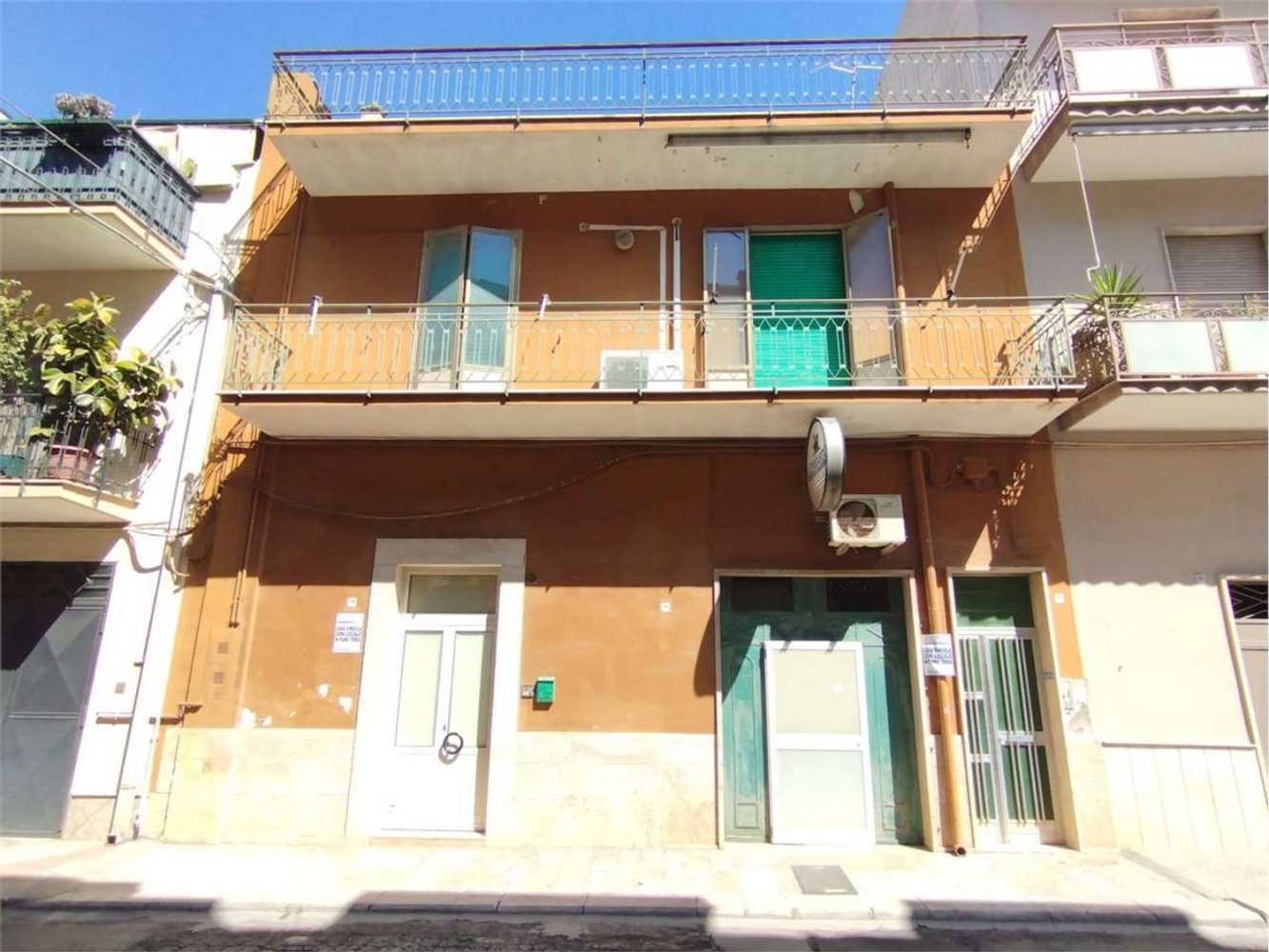 4 rooms House in Acquaviva delle Fonti, Italy No. 289155