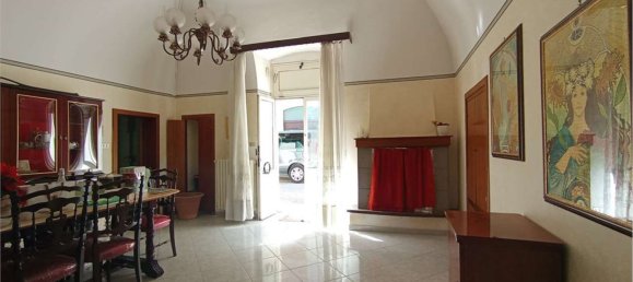 4 rooms House in Acquaviva delle Fonti, Italy No. 289155 2