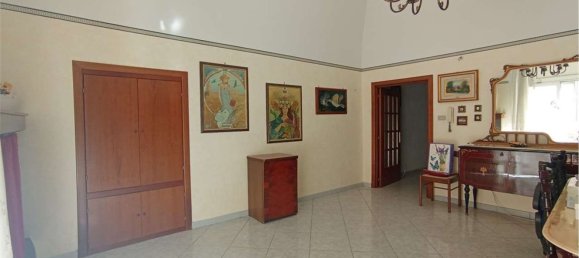 4 rooms House in Acquaviva delle Fonti, Italy No. 289155 3