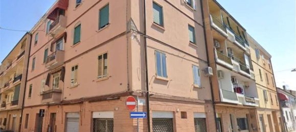 2 rooms Apartment in Ferrara, Italy No. 294926 2