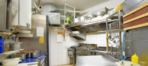 Propriété commerciale à Senigallia, Italy 95m² No. 132958 14