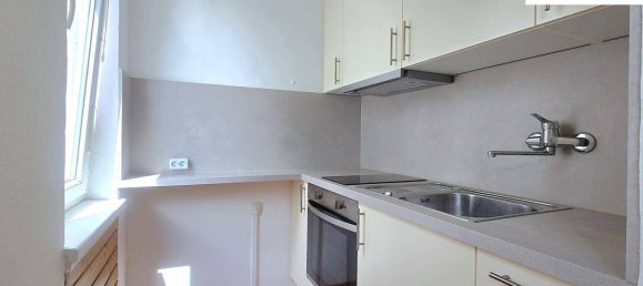 Studio in Brigittenau, Austria No. 209182 2