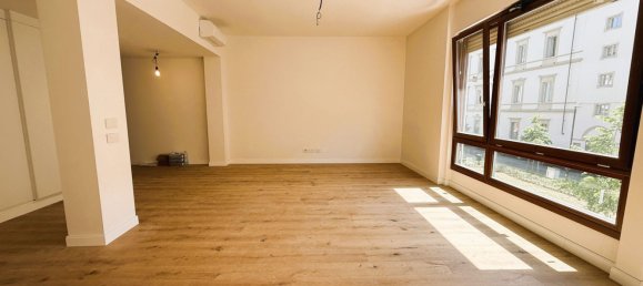 7 rooms Apartment in Florence, Italy No. 269680 3