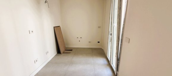 7 rooms Apartment in Florence, Italy No. 269680 32