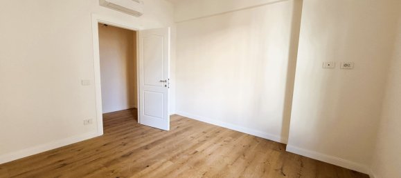 7 rooms Apartment in Florence, Italy No. 269680 21