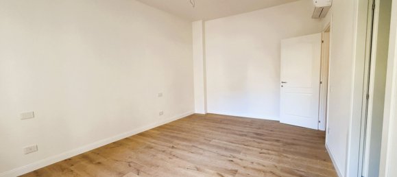 7 rooms Apartment in Florence, Italy No. 269680 15