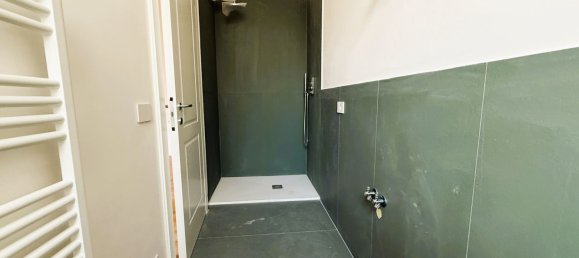 7 rooms Apartment in Florence, Italy No. 269680 11