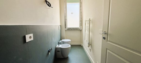 7 rooms Apartment in Florence, Italy No. 269680 10