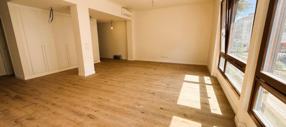 7 rooms Apartment in Florence, Italy No. 269680 5