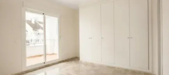 Moradia em banda T3 em Marbella, Spain N.º 183025 2