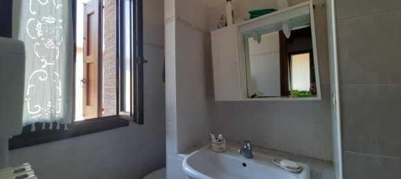 Дом с 5 комнатами в Гуилья, Италия № 110017 10