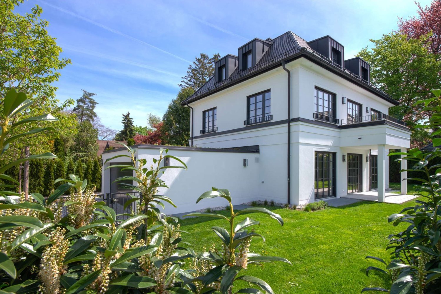 4 bedrooms Villa in Munich, Germany No. 194520