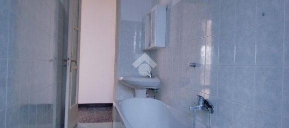 3 rooms Apartment in Alessandria, Italy No. 8473 2