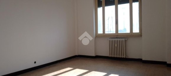 3 rooms Apartment in Alessandria, Italy No. 8473 12