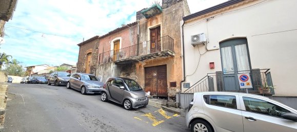 2 bedrooms House in Misterbianco, Italy No. 340894 5