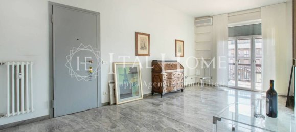 Apartamento de 2 dormitorios en Bergamo, Italy No. 2194 5