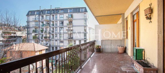 Apartamento de 2 dormitorios en Bergamo, Italy No. 2194 3