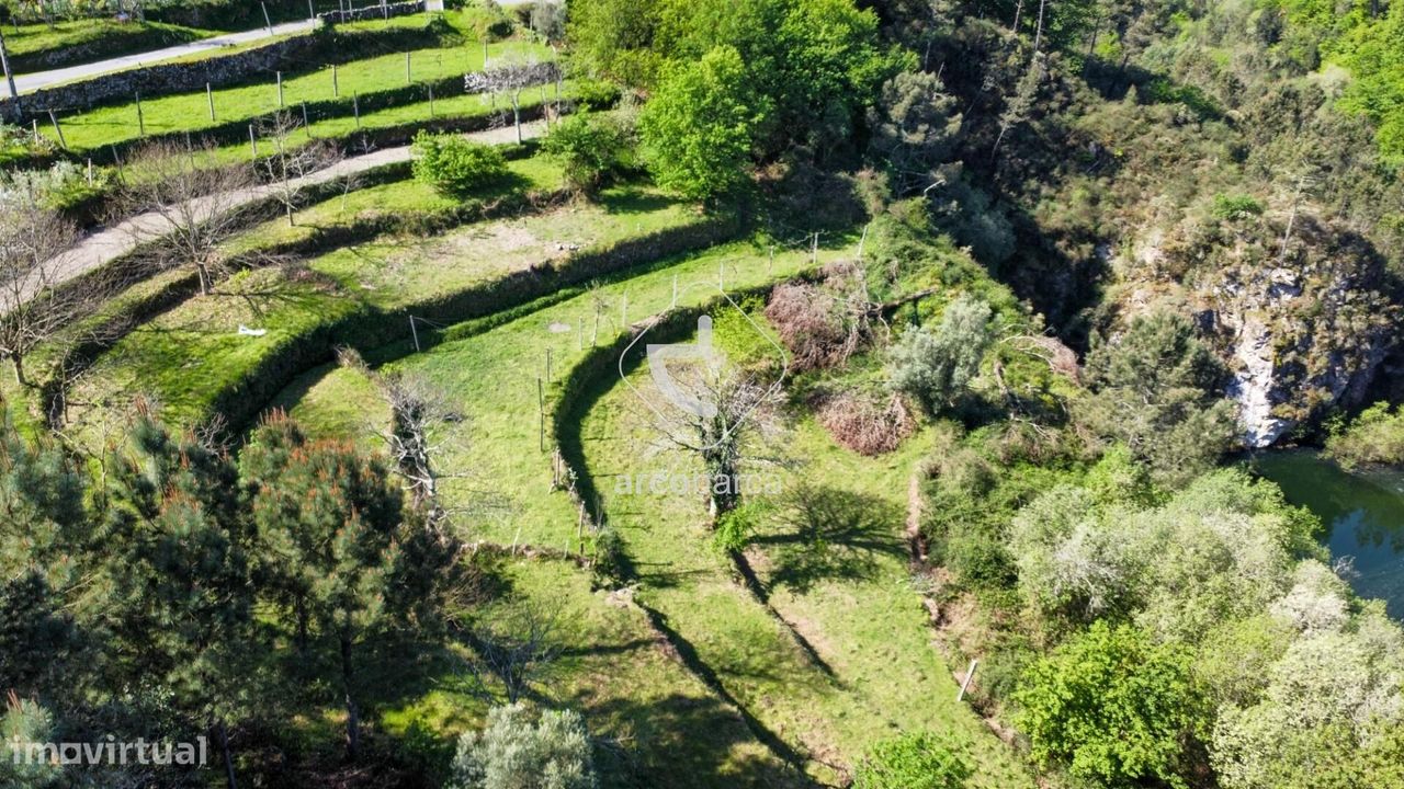 Земельный участок 12000м² в Понти да Барка, Португалия № 211897