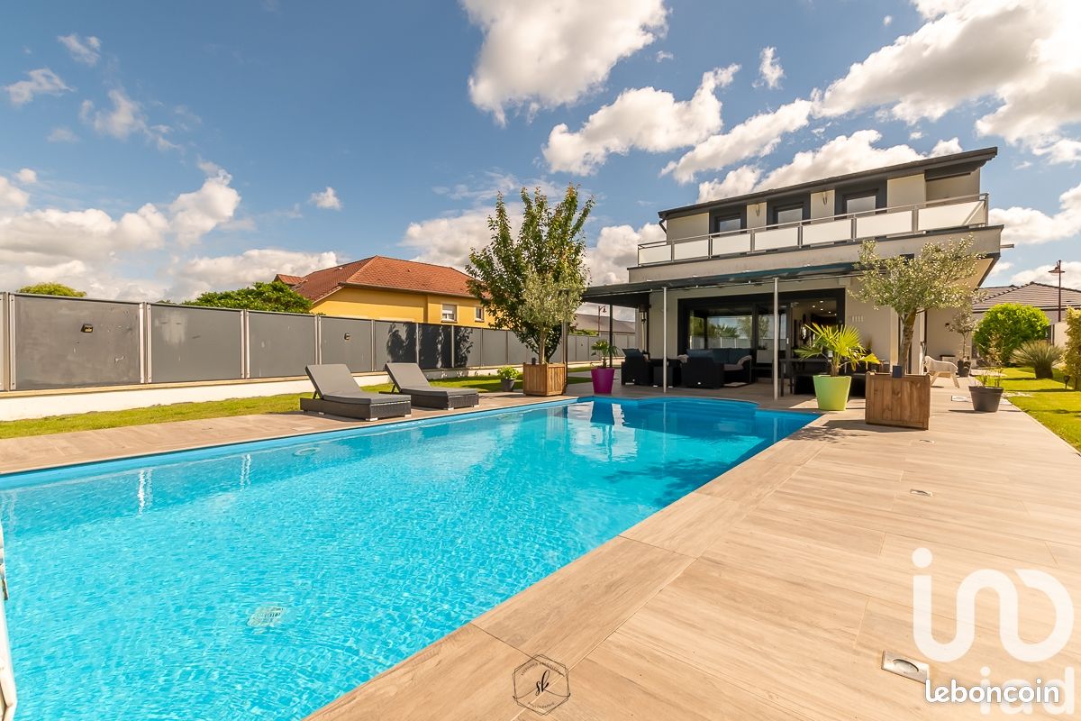 Дом с 4 спальнями в Марсийи, Франция № 228981