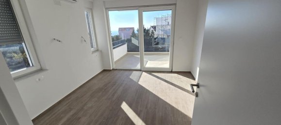 3 bedrooms House in Novalja, Croatia No. 146 9