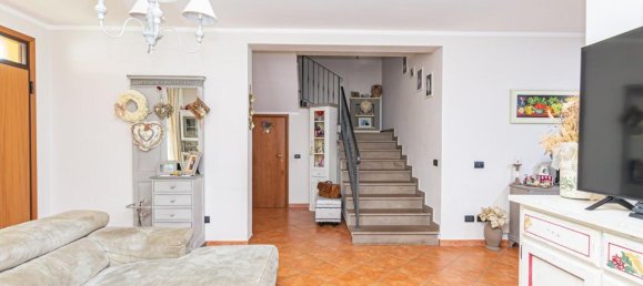 Villa de 7 divisões em Pisa, Italy N.º 153714 5