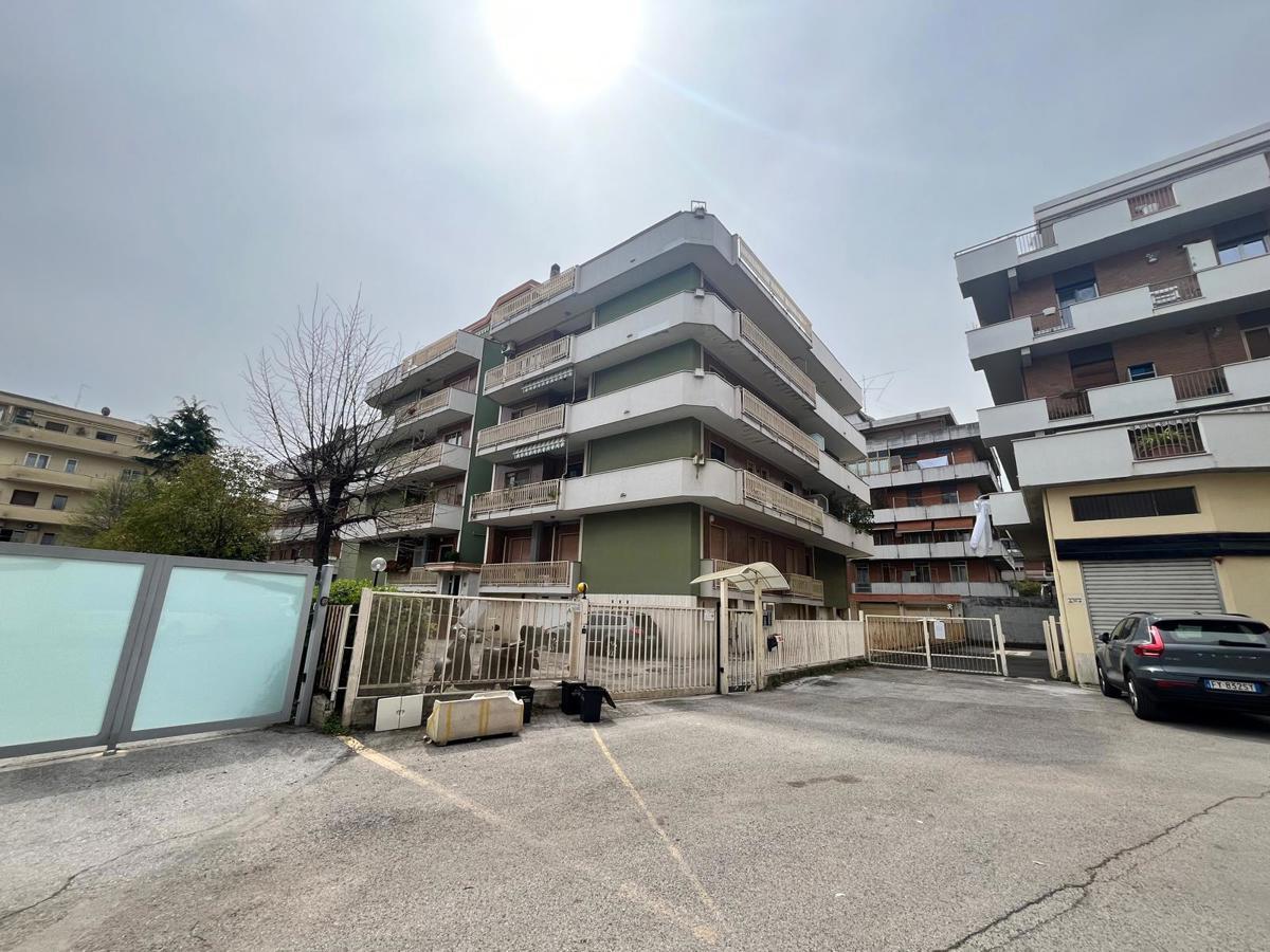 2 rooms Apartment in Pescara, Italy No. 143657