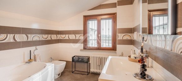 4 bedrooms Duplex in Reggio Emilia, Italy No. 365216 18