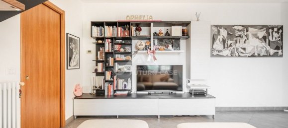 4 bedrooms Duplex in Reggio Emilia, Italy No. 365216 5