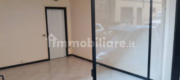 1-Zimmer Gewerbliche Immobilie in Livorno, Italy, Nr. 270789 2