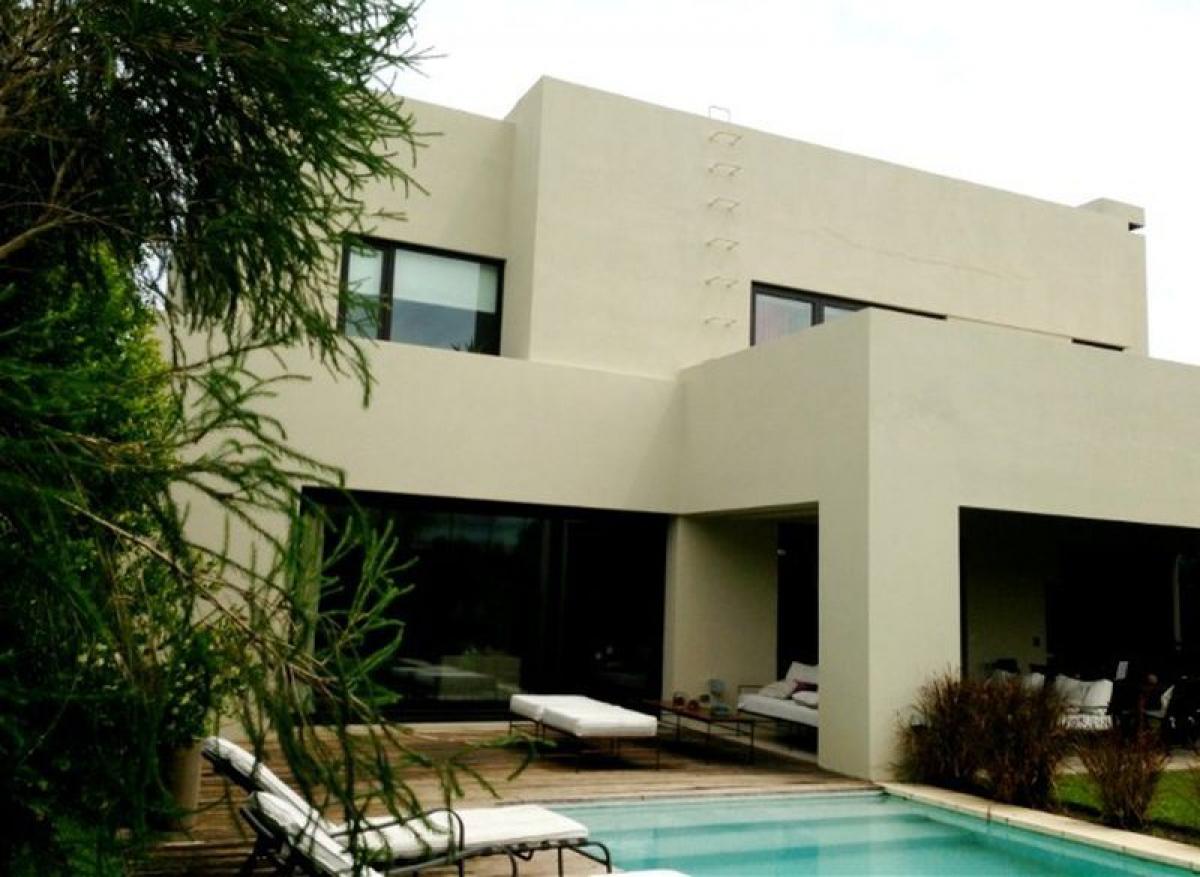 4 bedrooms House in Tigre, Argentina No. 20560