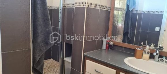 5 bedrooms House in Bondy, France No. 356380 9