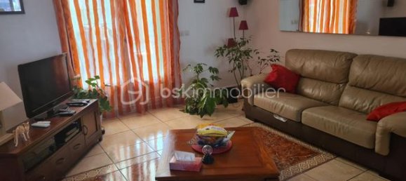 5 bedrooms House in Bondy, France No. 356380 8