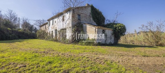 7 rooms House in Senigallia, Italy No. 65487 6