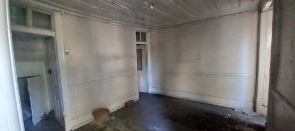 193m² Building in Lisbon, Portugal No. 102618 3