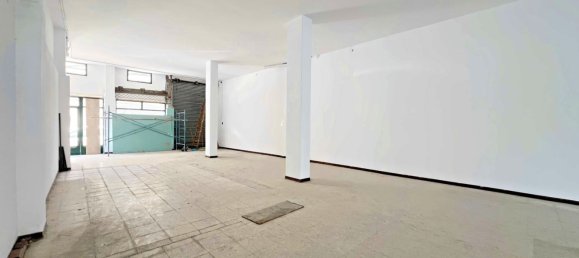  عقار تجاري في Betanzos, Spain 200متر مربع رقم 31396 5