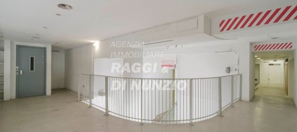 700m² Commercial property in Frascati, Italy No. 69410 17