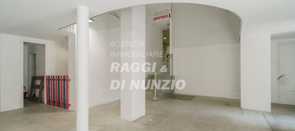 700m² Commercial property in Frascati, Italy No. 69410 6