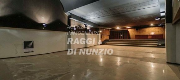700m² Commercial property in Frascati, Italy No. 69410 13