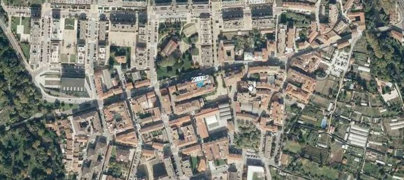 90m² Commercial property in Chartered Community of Navarre, Spain No. 68706 26