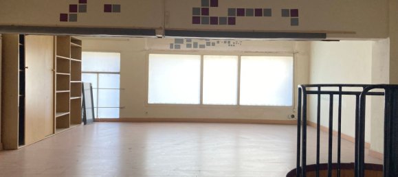 90m² Commercial property in Chartered Community of Navarre, Spain No. 68706 10