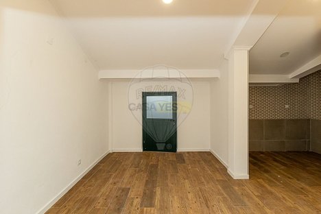 Casa de 2 dormitorios en Igrejinha, Portugal No. 21150