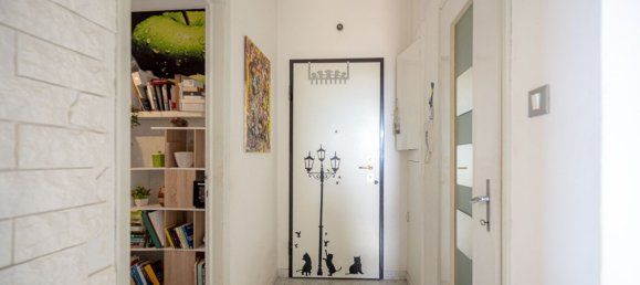 2-Zimmer Wohnung in Trieste, Italy, Nr. 307579 2