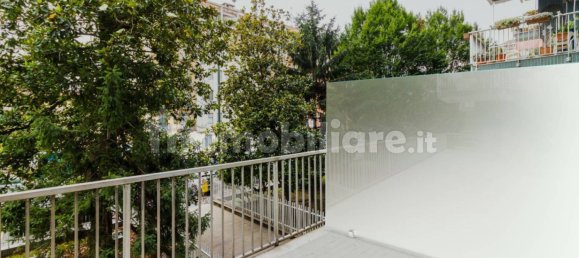 2 bedrooms Apartment in Milan, Italy No. 352176 14