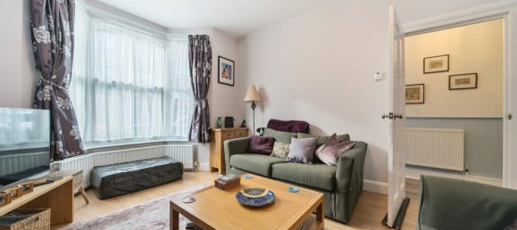 3 bedrooms House in London, United Kingdom No. 7580 16