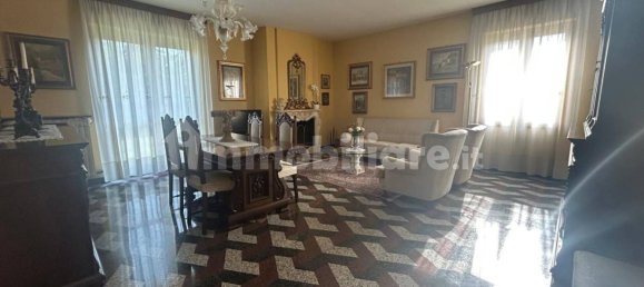 6 Schlafzimmer Villa in Rezzato, Italy, Nr. 113196 12
