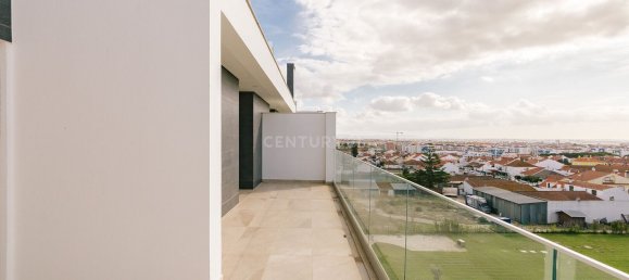 4 bedrooms Duplex in Montijo, Portugal No. 137123 17