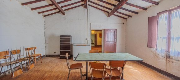 Дом с 6 комнатами в Лучиньяно, Италия № 138315 25